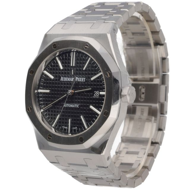 Audemars Piguet Royal Oak 15400ST.OO.1220ST.01 Image 2